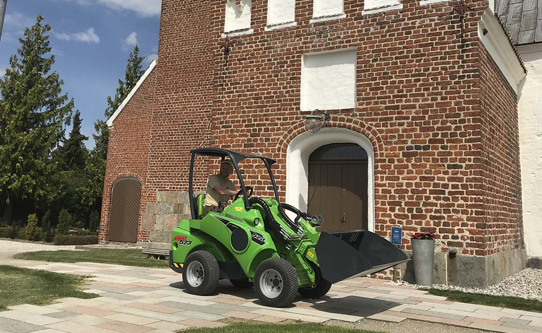 Auning kirke køber Avant 523